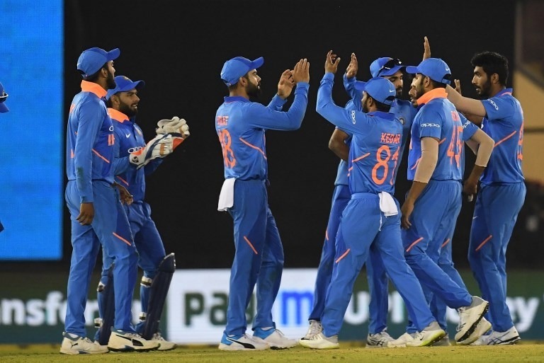 अगले मैच से पहले अपनी कमियां तलाशिए और कंगारुओं की तारीफ भी कीजिए