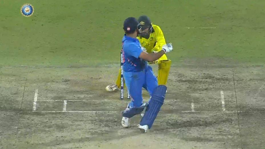 RECORD India vs Australia: 'दादा' के रिकॉर्ड की बराबरी कर रोहित शर्मा ने पूरे किए 8000 वनडे रन