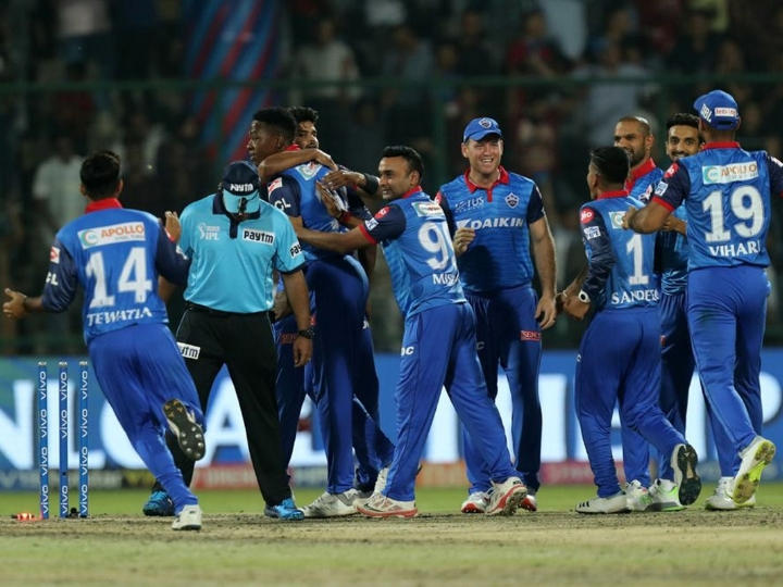 ipl 2019 dc vs kkr delhi capitals beat kolkata knight riders in super over by three runs IPL 2019: सुपर ओवर के रोमांचक मुकाबले में दिल्ली ने केकेआर को तीन रन से हराया