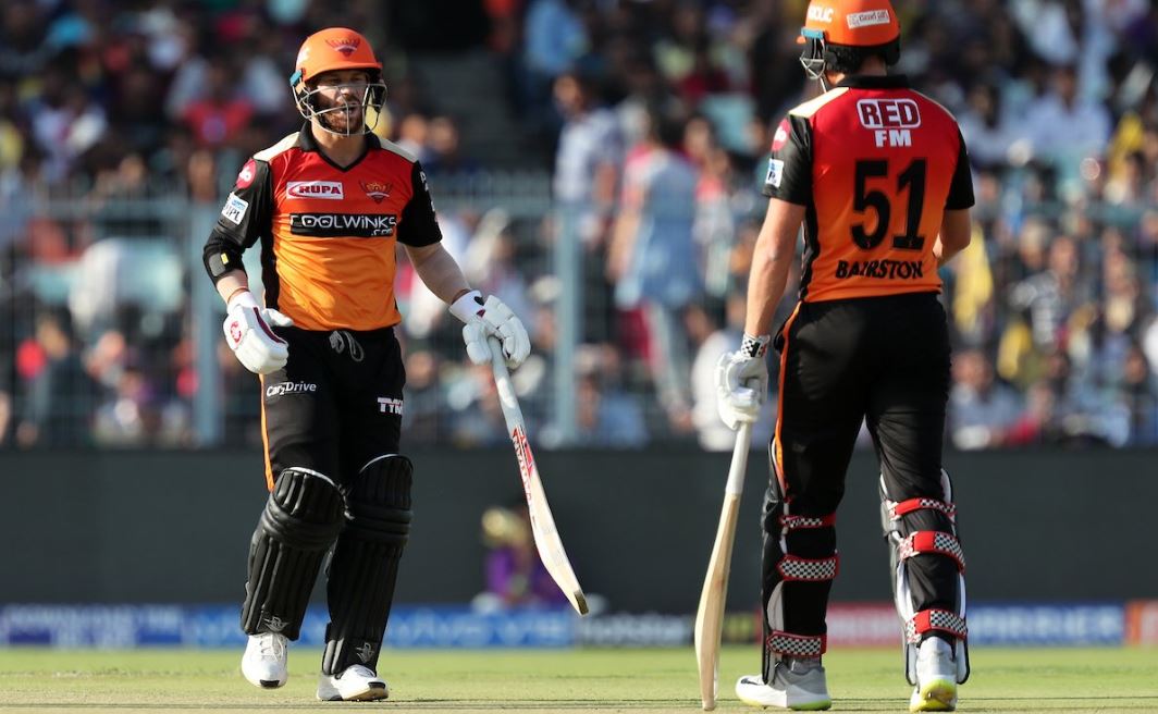 IPL 12 KKR vs SRH: डेविड वार्नर की अर्द्धशतकीय पारी से सनराइजर्स हैदराबाद ने तीन विकेट पर बनाए 181 रन