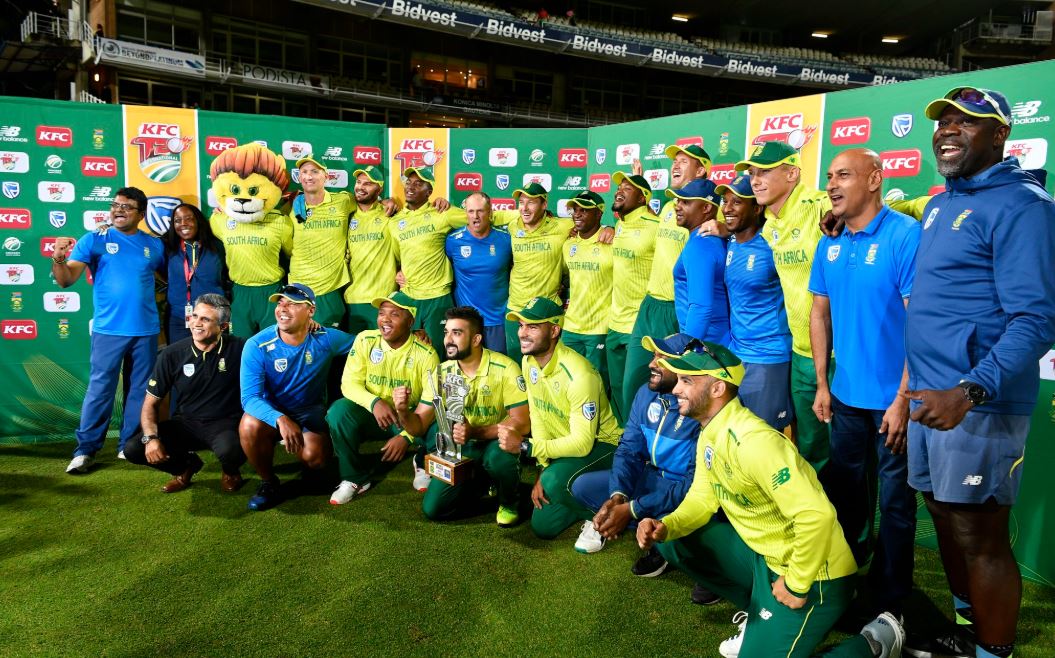 clinical south africa hunt down sri lanka to clean sweep series साउथ अफ्रीका ने तीसरे टी-20 मैच में श्रीलंका को 45 रन से हराया