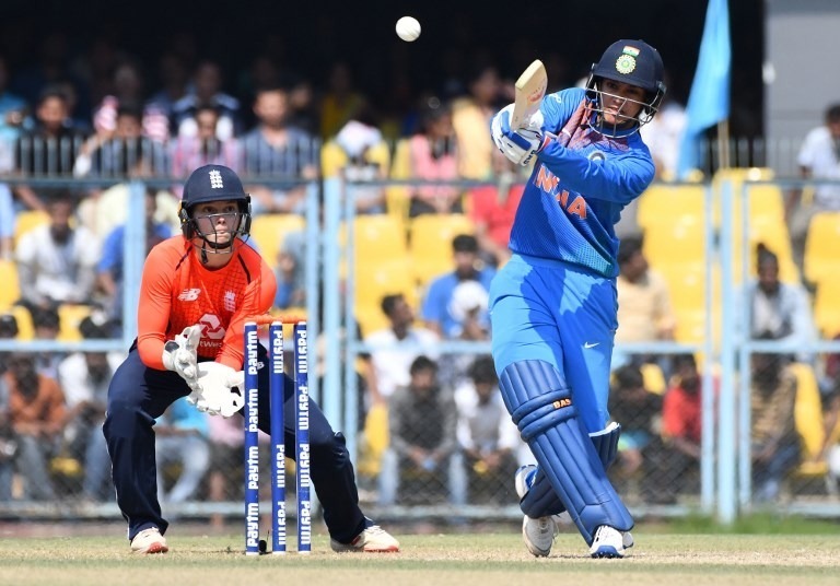 smriti mandhana breaks into top three in t20i batting rankings आईसीसी महिला टी-20 रैंकिंग में तीसरे नंबर पर पहुंची स्मृति मंधाना