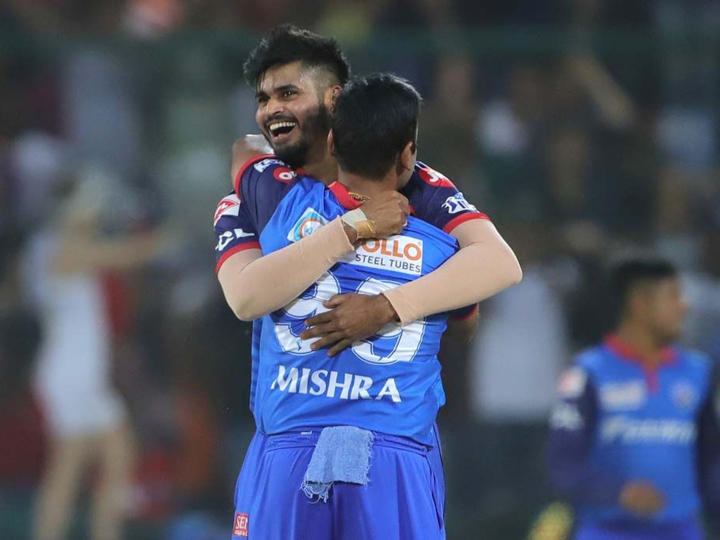 ipl 2019 delhi capitals captain shreyas iyer praises shikhar dhawan and amit mishra अनुभवी शिखर धवन और अमिता मिश्रा के आस पास रहने से हमें मदद मिली: श्रेयस अय्यर