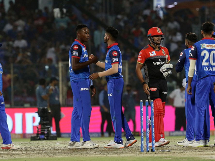 DC vs RCB: रॉयल चैलेंजर्स बैंगलोर की उम्मीदों पर पानी फेर दिल्ली कैपिटल्स ने प्लेऑफ में बनाई जगह dc vs rcb delhi capitals beat royal challengers bangalore by 16 runs DC vs RCB: रॉयल चैलेंजर्स बैंगलोर की उम्मीदों पर पानी फेर दिल्ली कैपिटल्स ने प्लेऑफ में बनाई जगह
