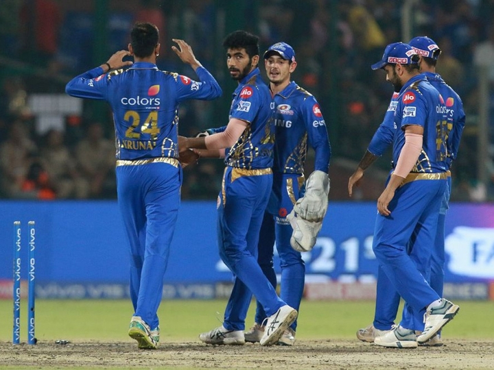 mumbai indians release world cup bound players for 4 days as ipl 2019 proceeds to business end मुंबई इंडियंस ने अपने खिलाड़ियों को दिया चार दिन का ब्रेक