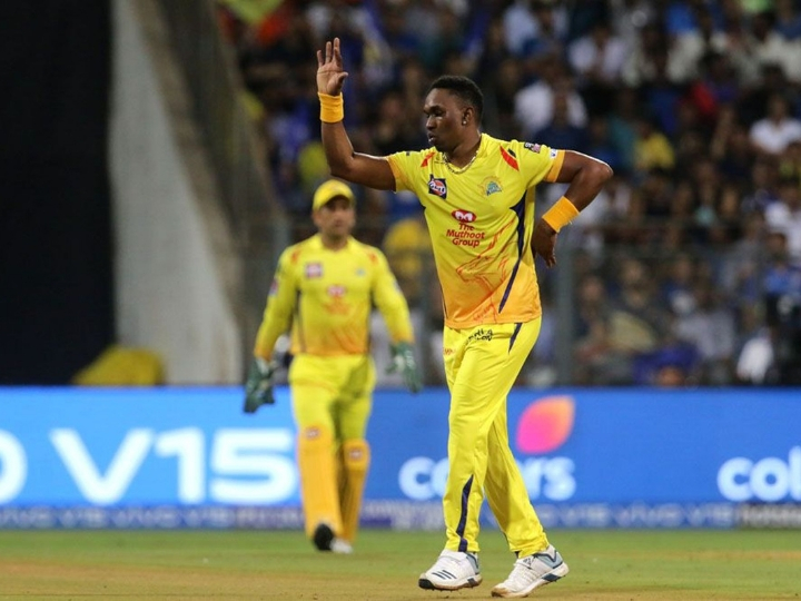 injury blow for chennai super kings as hamstring tear rules out dwayne bravo for two weeks IPL 2019: सीएसके को लगा बड़ा झटका, चोटिल होकर दो सप्ताह के लिए आईपीएल से हुए बाहर ड्वेन ब्रावो