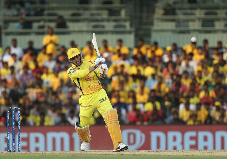 ipl 2019 csk vs kxip faf du plessis fifty dhonis late burst help csk post 160 3 IPL 2019, CSK vs KXIP: फाफ डुप्लेसी के अर्द्धशतक और धोनी की उपयोगी पारी से सीएसके ने पंजाब के सामने रखा 161 रनों का लक्ष्य