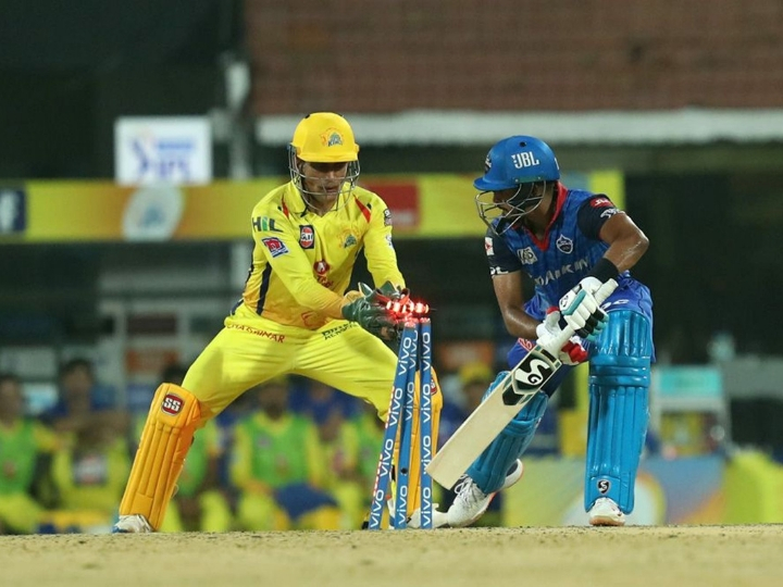 IPL 2019 CSK vs DC: एमएस धोनी ने बताया विकेटों के पीछे अपनी तेज़ स्टम्पिंग का 'सीक्रेट' IPL 2019 CSK vs DC: एमएस धोनी ने बताया विकेटों के पीछे अपनी तेज़ स्टम्पिंग का 'सीक्रेट'