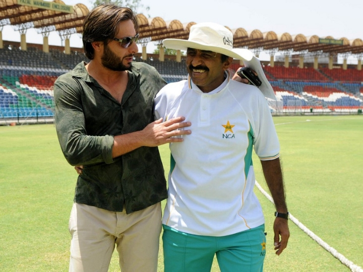 miandad dismisses afridis allegations शाहिद अफरीदी के आरोपों को जावेद मियांदाद बताया बेबुनियाद