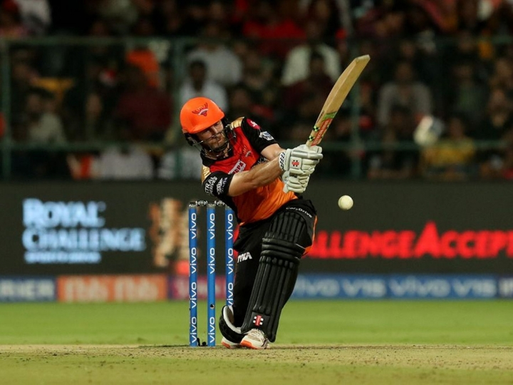 ipl 2019 rcb vs srh kane williamson gritty 70 helps srh reach 175 IPL 2019: विलियमसन की अर्द्धशतकीय पारी से हैदराबाद ने बैंगलोर को दिया 176 रनों का चुनौतीपूर्ण लक्ष्य