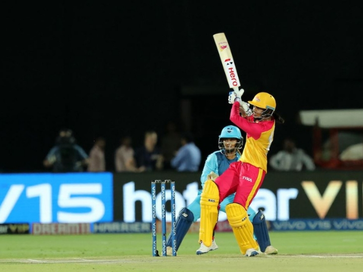 womens t20 challenge smriti mandhanas 90 takes trailblazers to 140 against supernovas Women's T20 Challenge: स्मृति मंधाना की दमदार अर्द्धशतक से ट्रेलब्लेजर्स ने सुपरनोवाज को दिया 141 रनों का लक्ष्य