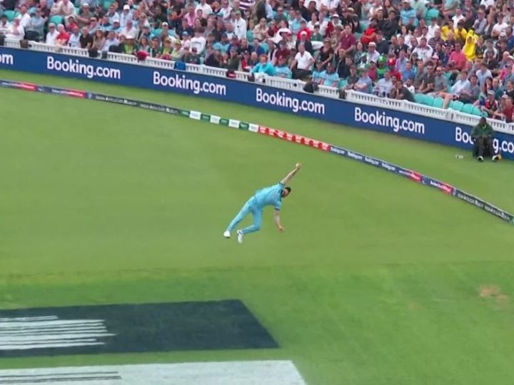 world cup 2019 ben stokes takes greatest world cup catches of all time WATCH World Cup 2019: 89 रन या 2 विकेट नहीं बल्कि इस 'एक' वजह से छा गए बेन स्टोक्स