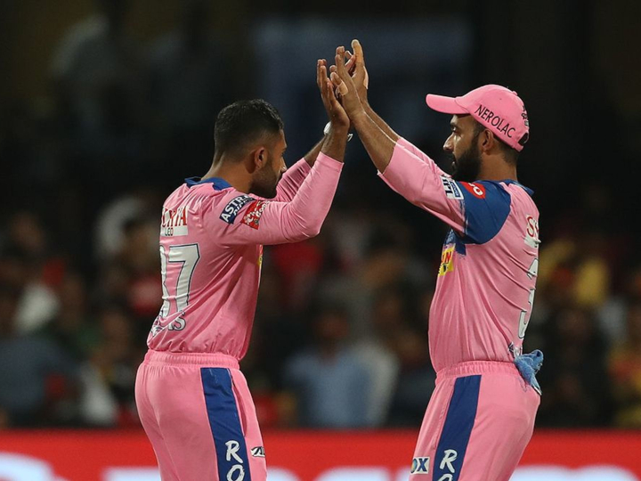 RCB vs RR: कोहली के तूफान को गोपाल की हैट्रिक ने रोका, राजस्थान को मिला 63 रनों का लक्ष्य