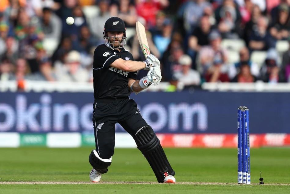 लेकिन इस मैच में विलियमसन ना सिर्फ शानदार पारी खेल दक्षिण अफ्रीका को धवस्त किया, बल्कि रोहित शर्मा को भी पीछे छोड़ दिया. 