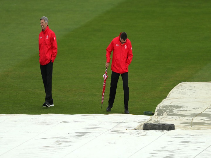 pakistan vs sri lank match abandoned due to rain World Cup 2019: बारिश की वजह से रद्द हुआ श्रीलंका-पाकिस्तान का मुकाबला