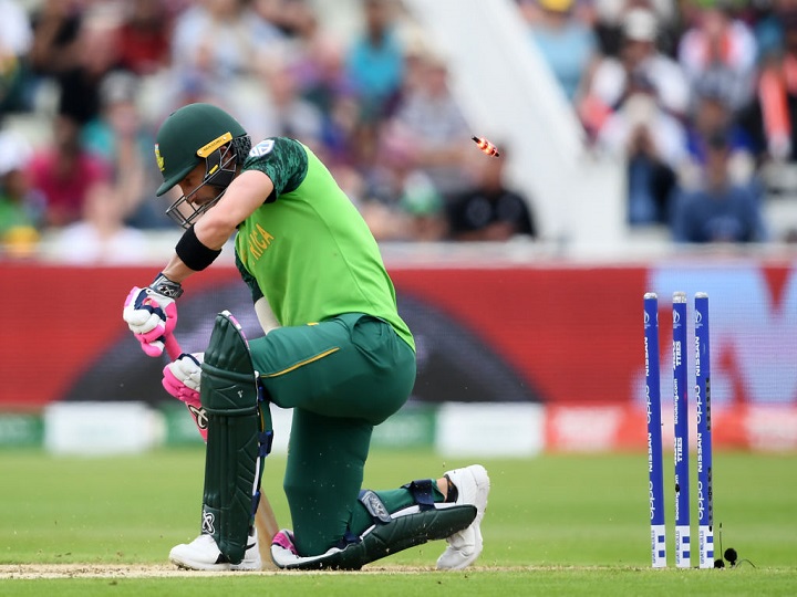 boult ferguson send stumps flying with one of the best yorkers of world cup 2019 न्यूजीलैंड के गेंदबाज फर्ग्यूसन ने कुछ इस अंदाज में लिया अफ्रीका के कप्तान डुप्लेसी का विकेट, इस वर्ल्ड कप की सबसे बेहतरीन यॉर्कर