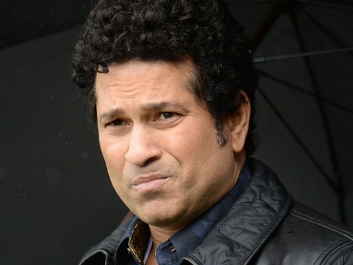 तेंदुलकर ने अपने प्लेइंग 11 में 5 भारतीयों को किया शामिल, धोनी को फिर भी नहीं मिली जगह