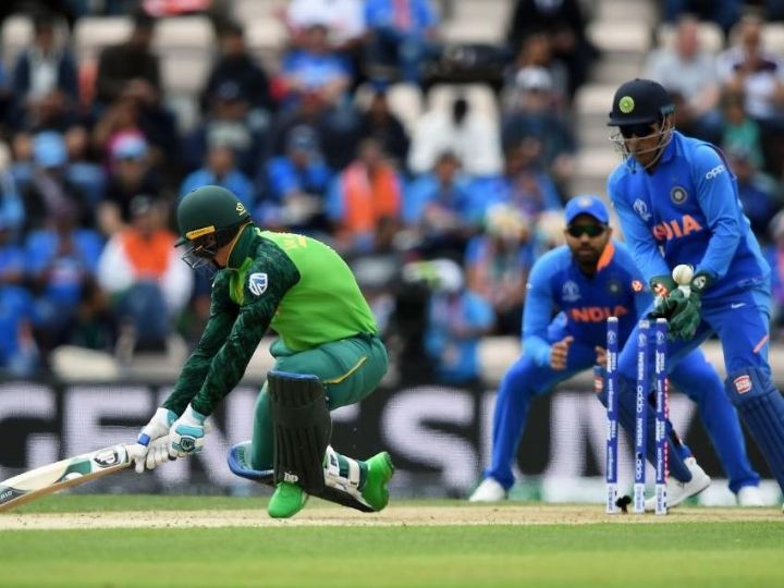 world cup 2019 chahals double strike in one over flatten south africa WATCH World Cup 2019 INDvSA: एक ओवर में चहल ने डु प्लेसिस और वैन डर डुसेन को दिया चकमा