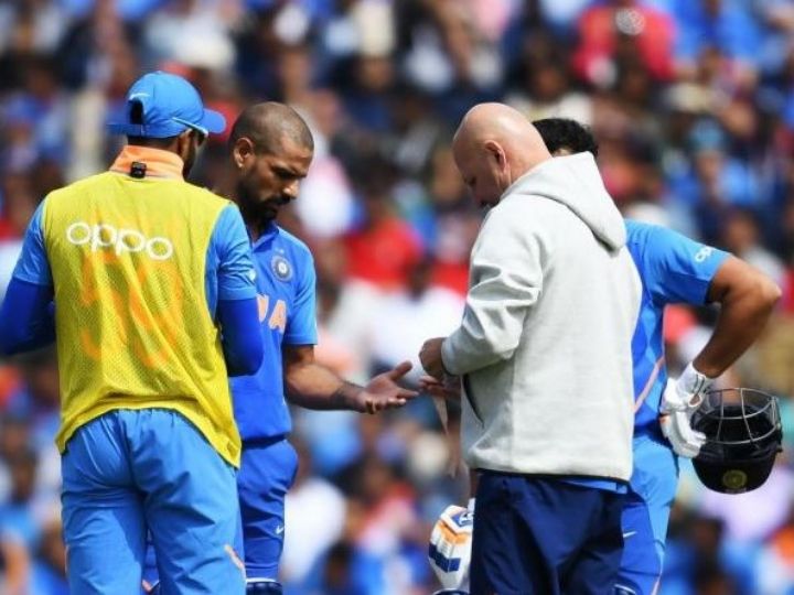 world cup 2019 injured dhawan tweets philosophical poem to keep spirits high amid nursing thumb injury World Cup 2019: तीन सप्ताह के लिए विश्व कप से बाहर होने के बाद पहली बार बोले शिखर धवन