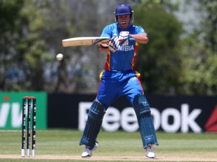 नस्लभेदी टिप्पणी के आरोप में चार मैचों के लिए बैन हुए नामीबिया के क्रिकेटर क्रिस्टोफेल विलजोन