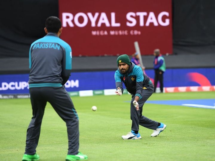 world cup 2019 babar azam watches kohlis game to fine tune batting World Cup 2019: विराट कोहली के वीडियो देखकर सीख रहा है पाकिस्तानी बल्लेबाज़