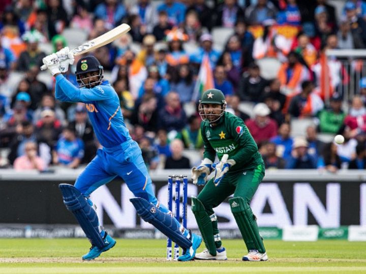 world cup 2019 kl rahul rates his performance against pakistan six out of ten hopes to get better पाकिस्तान के खिलाफ अपनी बल्लेबाजी को मैं 10 में से छह अंक दूंगा: केएल राहुल