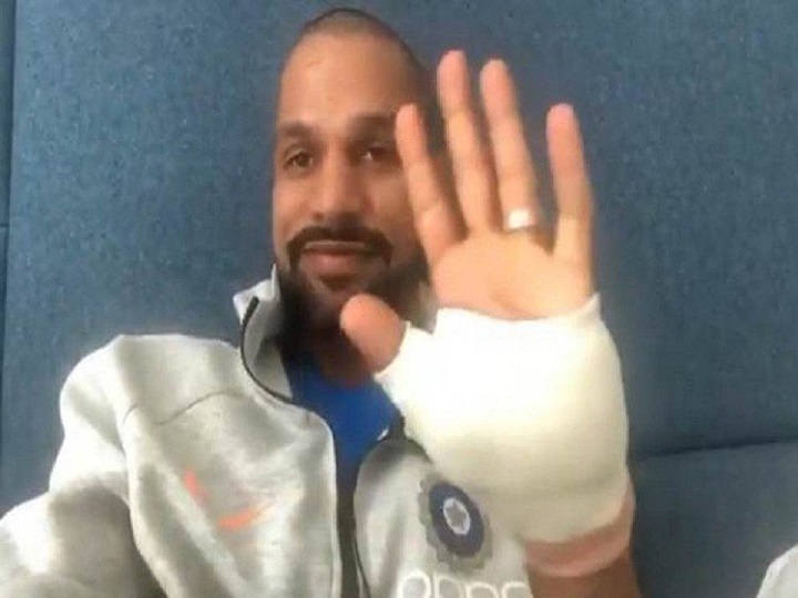 वर्ल्ड कप 2019 से बाहर होते ही भावुक हुए शिखर धवन, कहा- 'शो मस्ट गो ऑन' वर्ल्ड कप 2019 से बाहर होते ही भावुक हुए शिखर धवन, कहा- 'शो मस्ट गो ऑन'