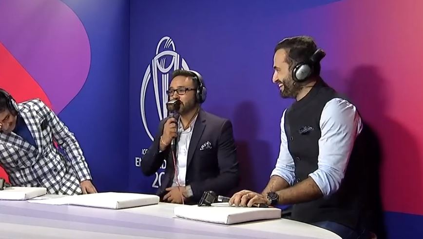 वर्ल्ड कप 2019 SA vs SL: मैच के दौरान मैदान पर मधुमक्खियों ने किया हमला, सभी खिलाड़ी जमीन पर लेटे