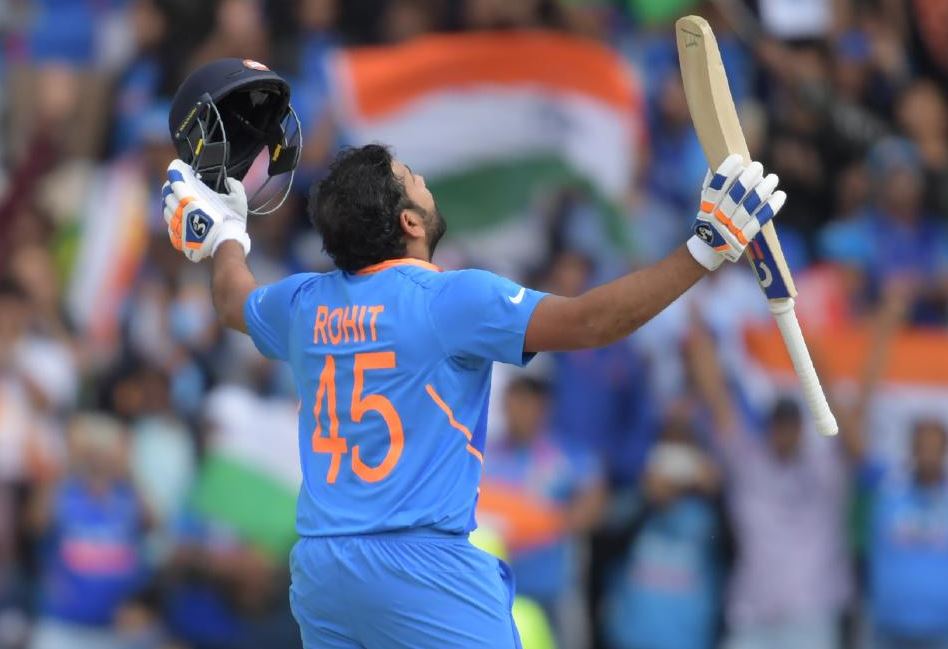 इस जीत के बाद ही अब आईसीसी ने वनडे में बल्लेबाज़ों की ताज़ा रैंकिंग जारी कर दी है. जिसमें भारतीय बल्लेबाज़ों का दबदबा कायम है. 