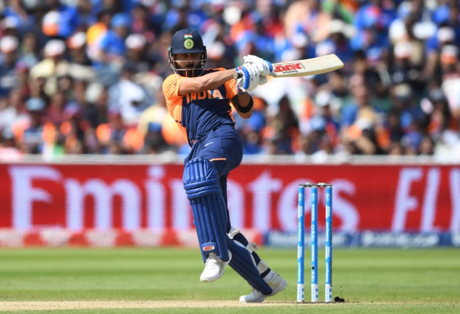 विराट कोहली ने इस विश्वकप की लगातार पांच पारियों में 66, 72, 67, 77 और 82 रन बनाए हैं.