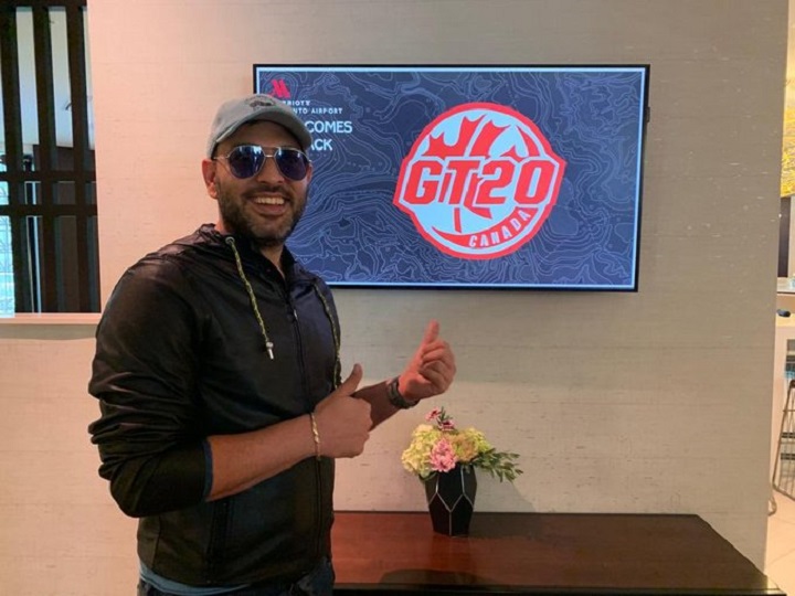 देखिए कैसे युवराज सिंह ने GLT20 कनाडा में पाकिस्तान के शादाब खान को मारा एक अनोखा फ्लैट छक्का