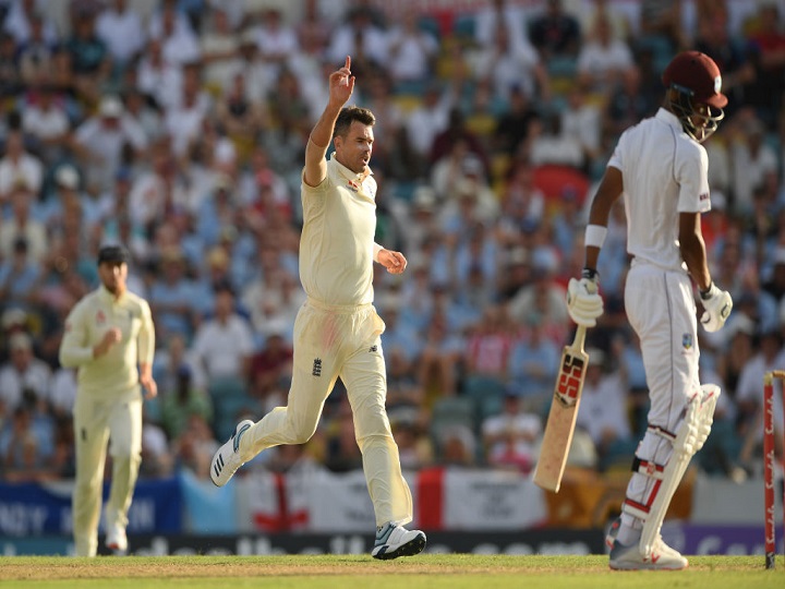 england pacer james anderson ruled out of ireland test due to injury इंग्लैंड को लगा बड़ा झटका, आयरलैंड के खिलाफ टेस्ट से बाहर हुए जेम्स एंडरसन