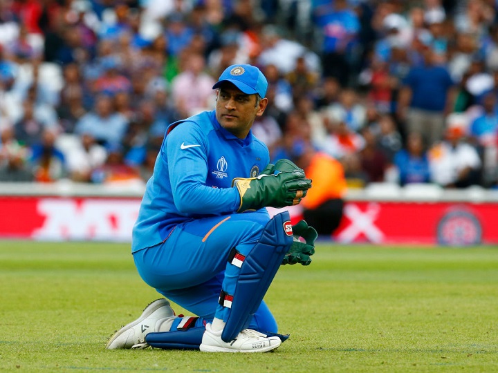 mohammed azharuddin has a request for ms dhoni he should play on मोहम्मद अजहरुद्दीन ने एमएस धोनी से किया अनुरोध, कहा- पुराने अंदाज में खेलो और टीम इंडिया का भला करो