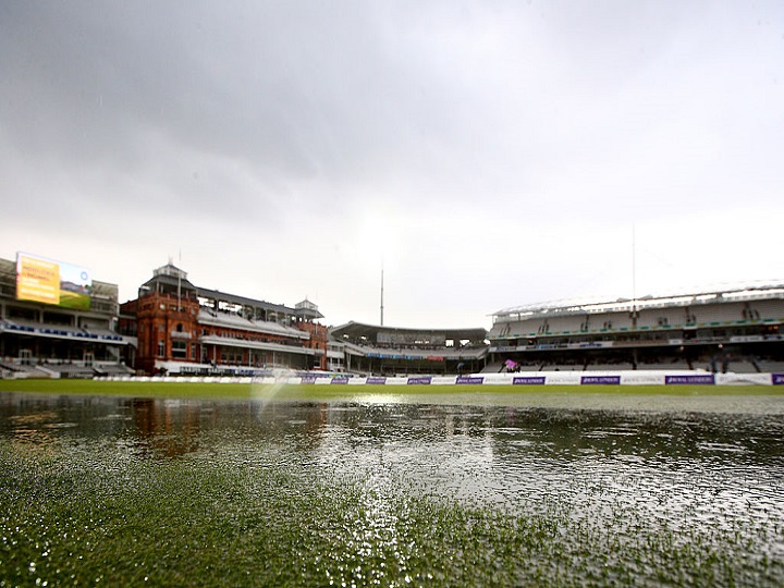 new zealand vs england london weather forecast will rain play spoilsport in world cup final its raining in lords NZ vs ENG, लंदन का मौसम: लॉर्ड्स में हो रही है बारिश, देर से मैच शुरू होने की है संभावना