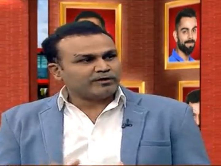 world cup 2019 virender sehwag raises questions about ms dhonis batting position World Cup 2019 IND vs NZ: वीरेंद्र सहवाग ने उठाए एमएस धोनी की बल्लेबाज़ी पोज़ीशन को लेकर सवाल