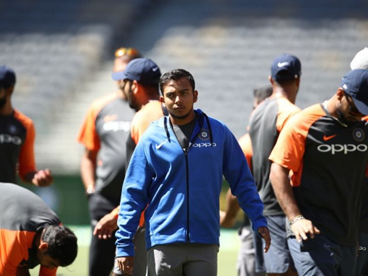 prithvi shaw unsure about healing time of hip injury वेस्टइंडीज दौरे से बाहर हो सकते हैं पृथ्वी साव