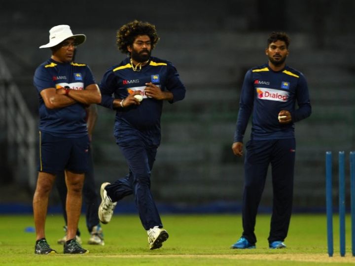 sri lanka announce their 17 member squad for series against bangladesh SL vs BAN: अकीला धनंजया की हुई टीम में वापसी, निरोशन डिकवेला बाहर