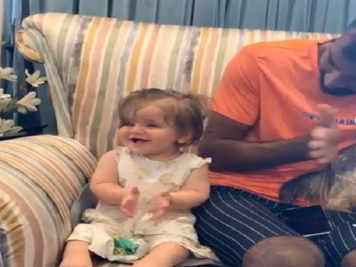 रिषभ पंत के बाद अब हार्दिक पंड्या भी बने बेबीसिटर, यहां देखें वीडियो